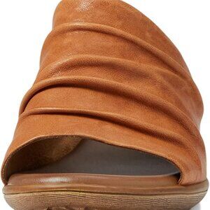 Comfortiva Norene Heeled Sandals.
